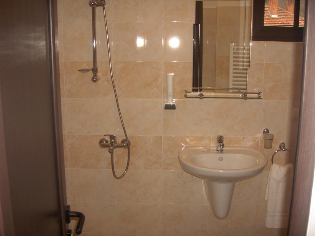 Krasteva House Otel Berkovitsa Oda fotoğraf